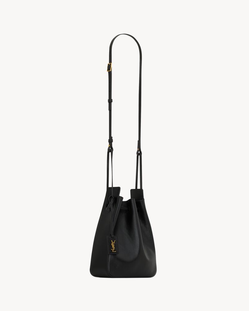 bucket bag in leather