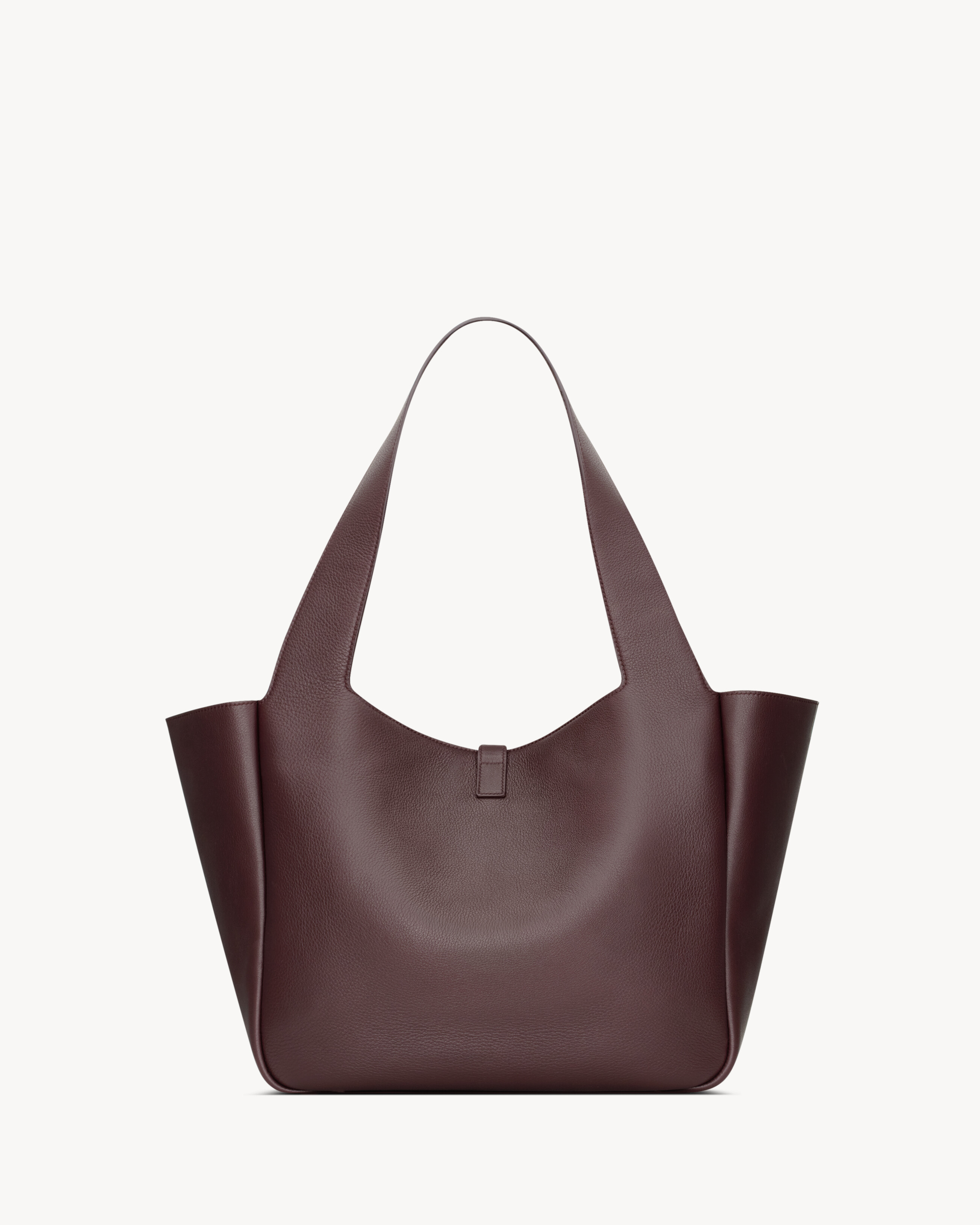 LE 5 À 7 BEA in grained leather