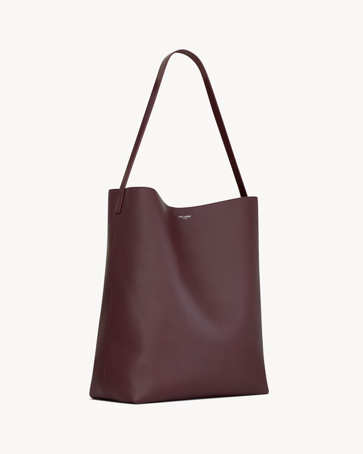 bold hobo bag in smooth leather