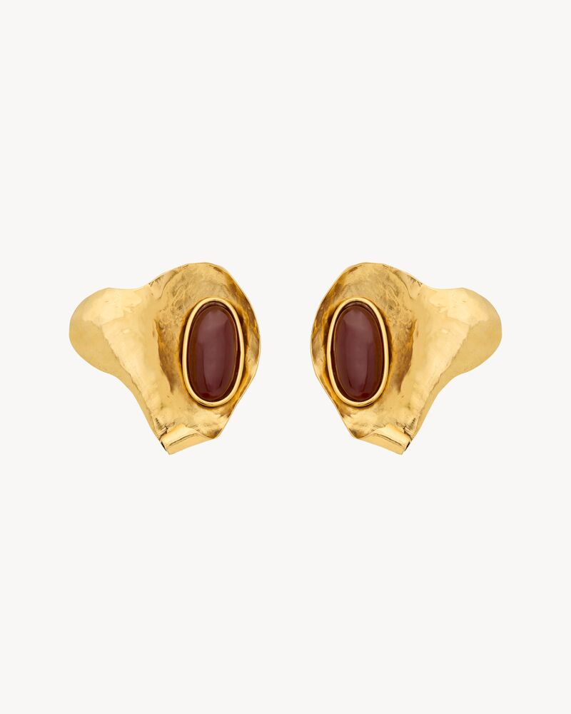 Boucles d’oreilles pétales en résine et métal