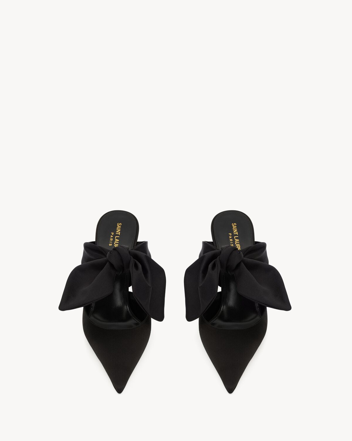 생로랑 새틴 크레이프 소재의 바바라 뮬 8002639QNBC1000