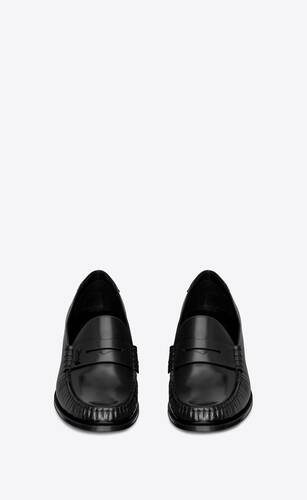 le loafer monogram heeled-penny slippers in smooth leather