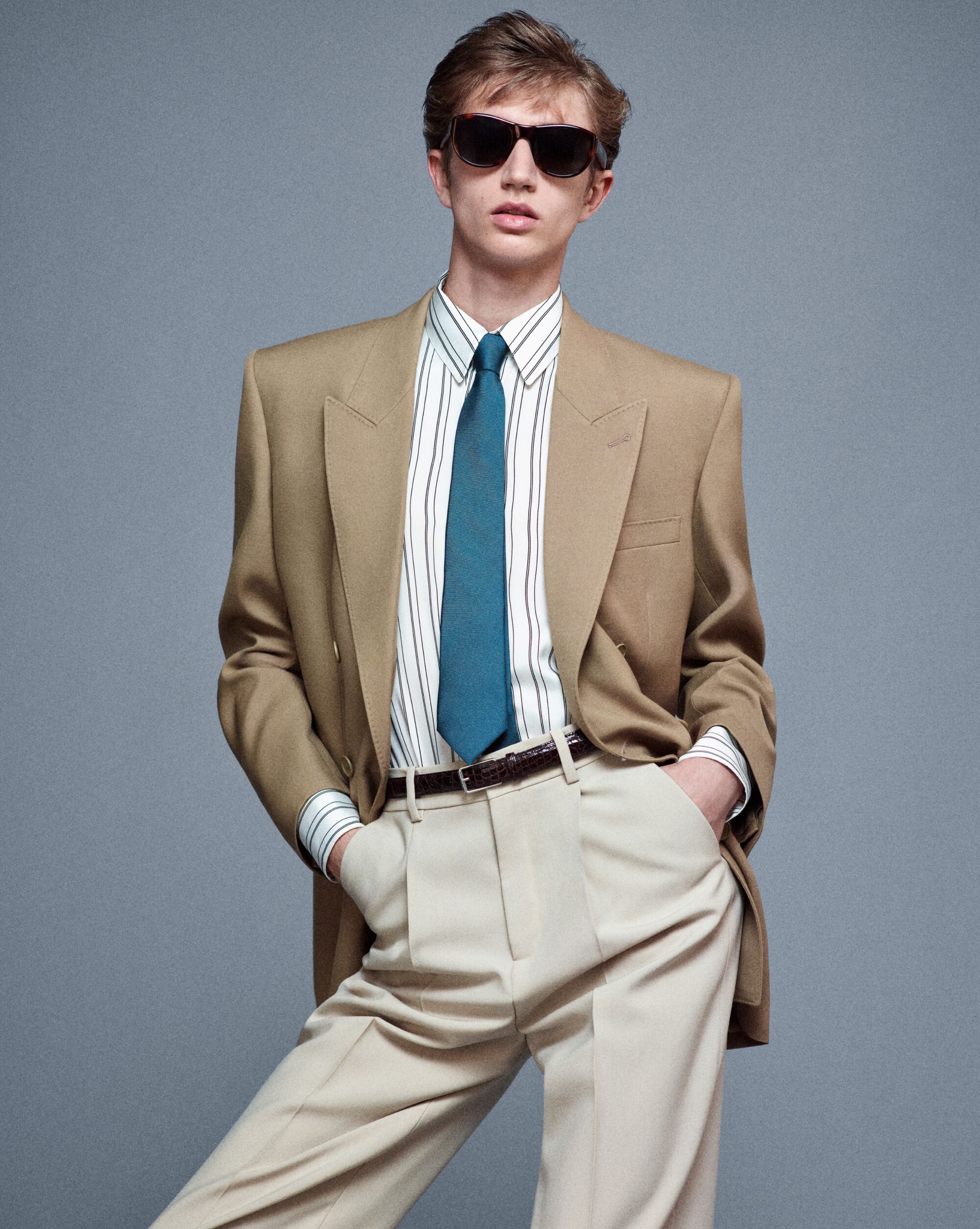 blazer em gabardine de lã