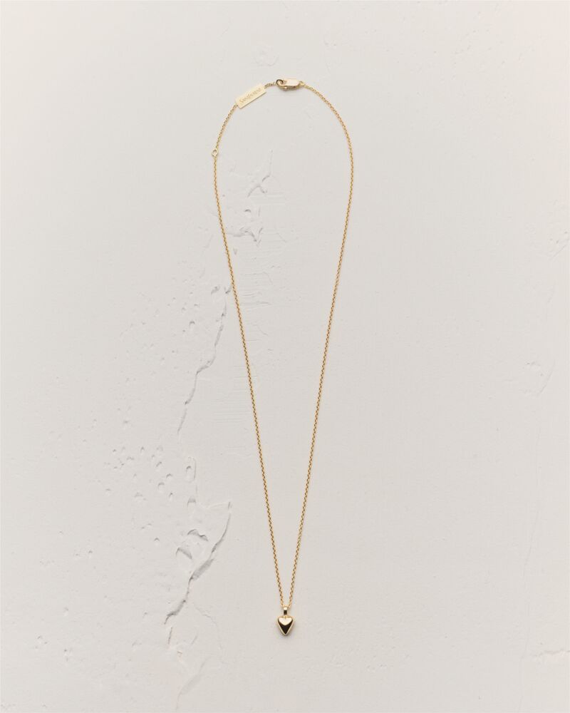 heart pendant necklace in 18K yellow gold