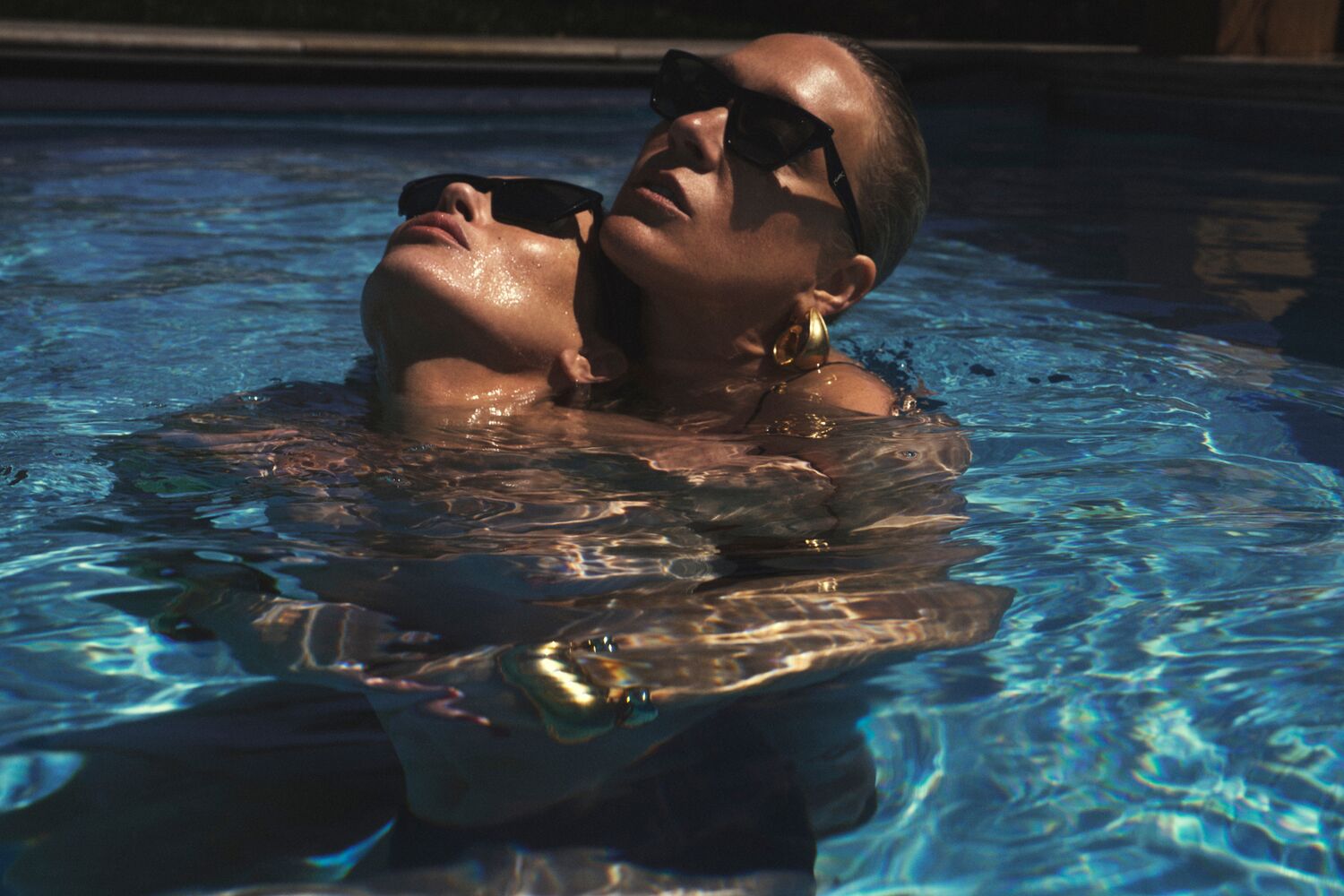 Velvet Heat Campaign > Single 2