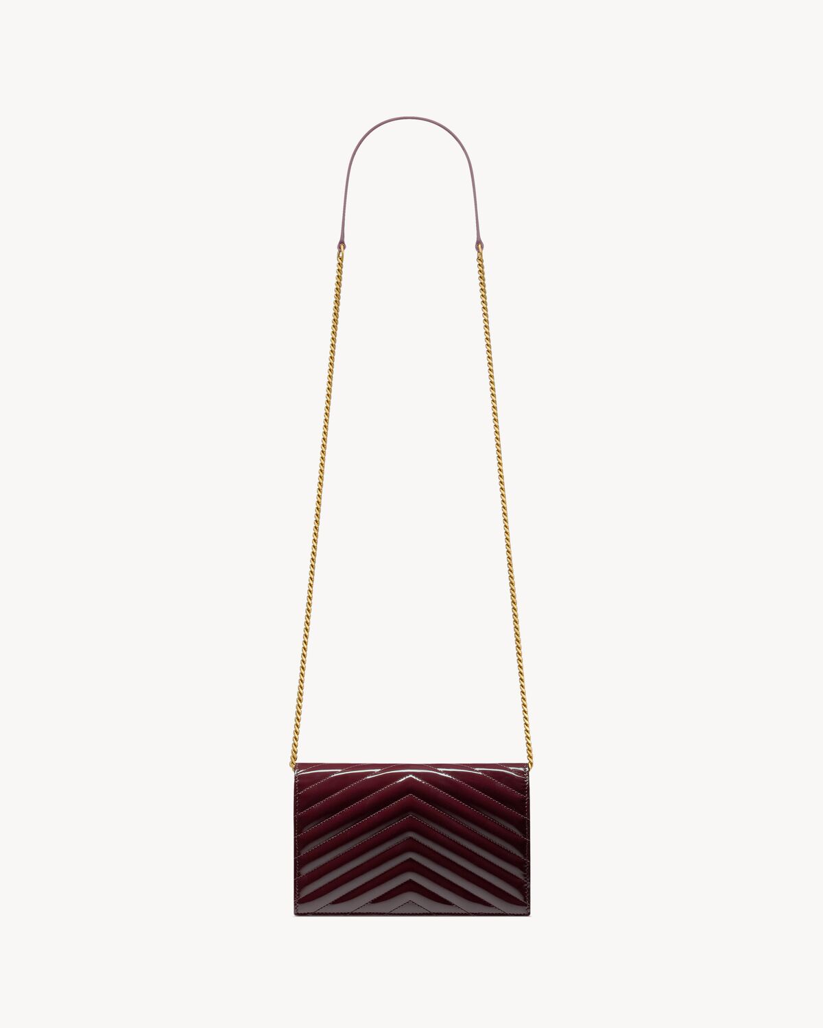 cassandre envelope chain wallet in patent leather