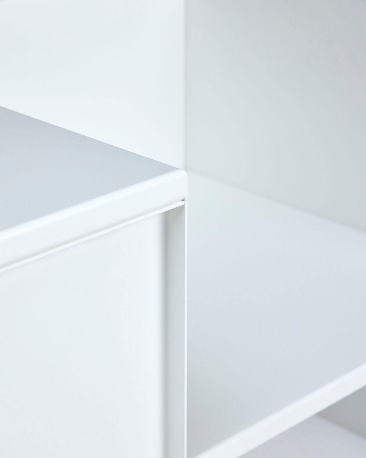 Donald Judd > Story 6 > visual