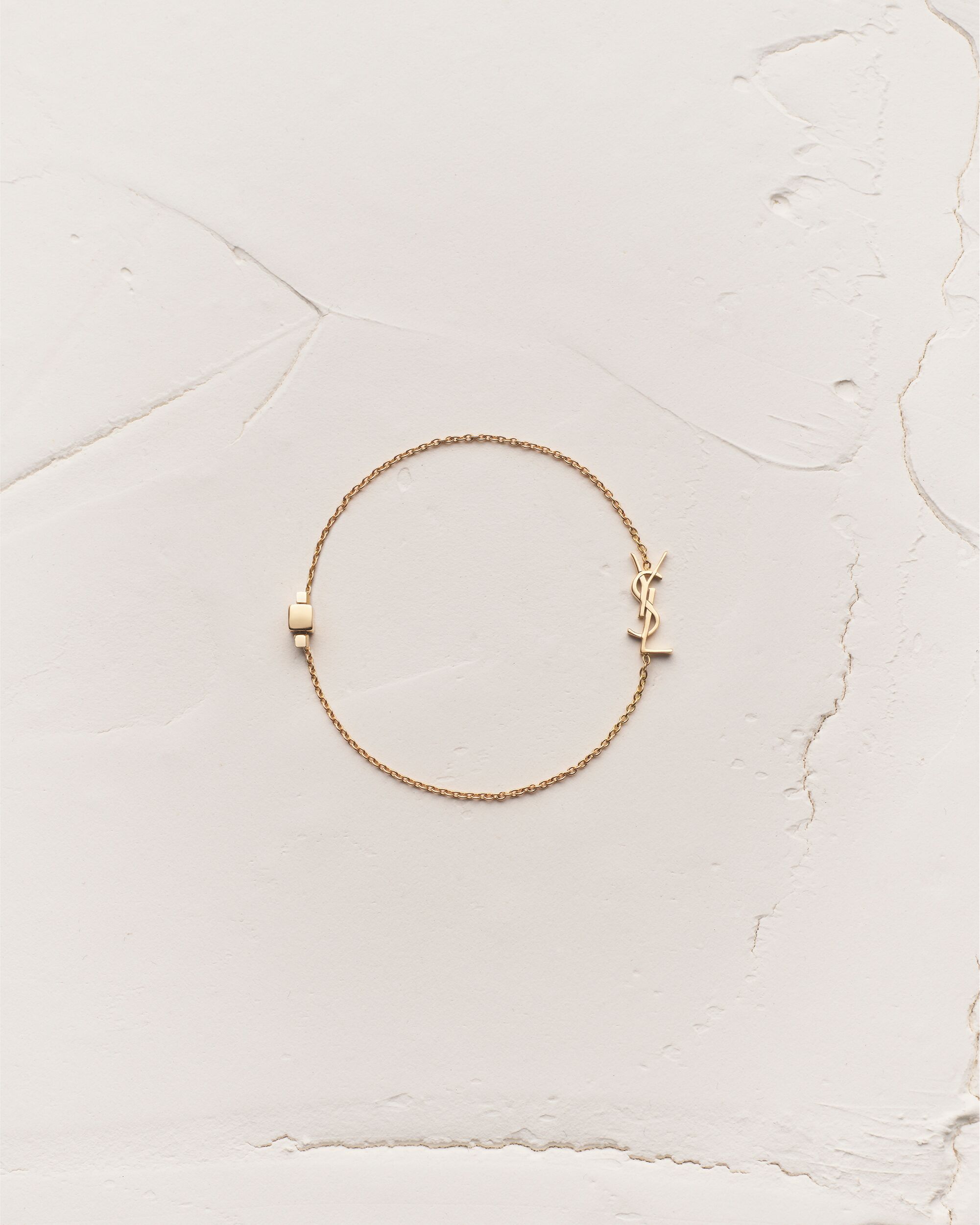 CASSANDRE Armband mit Anhänger aus 18 K Gelbgold