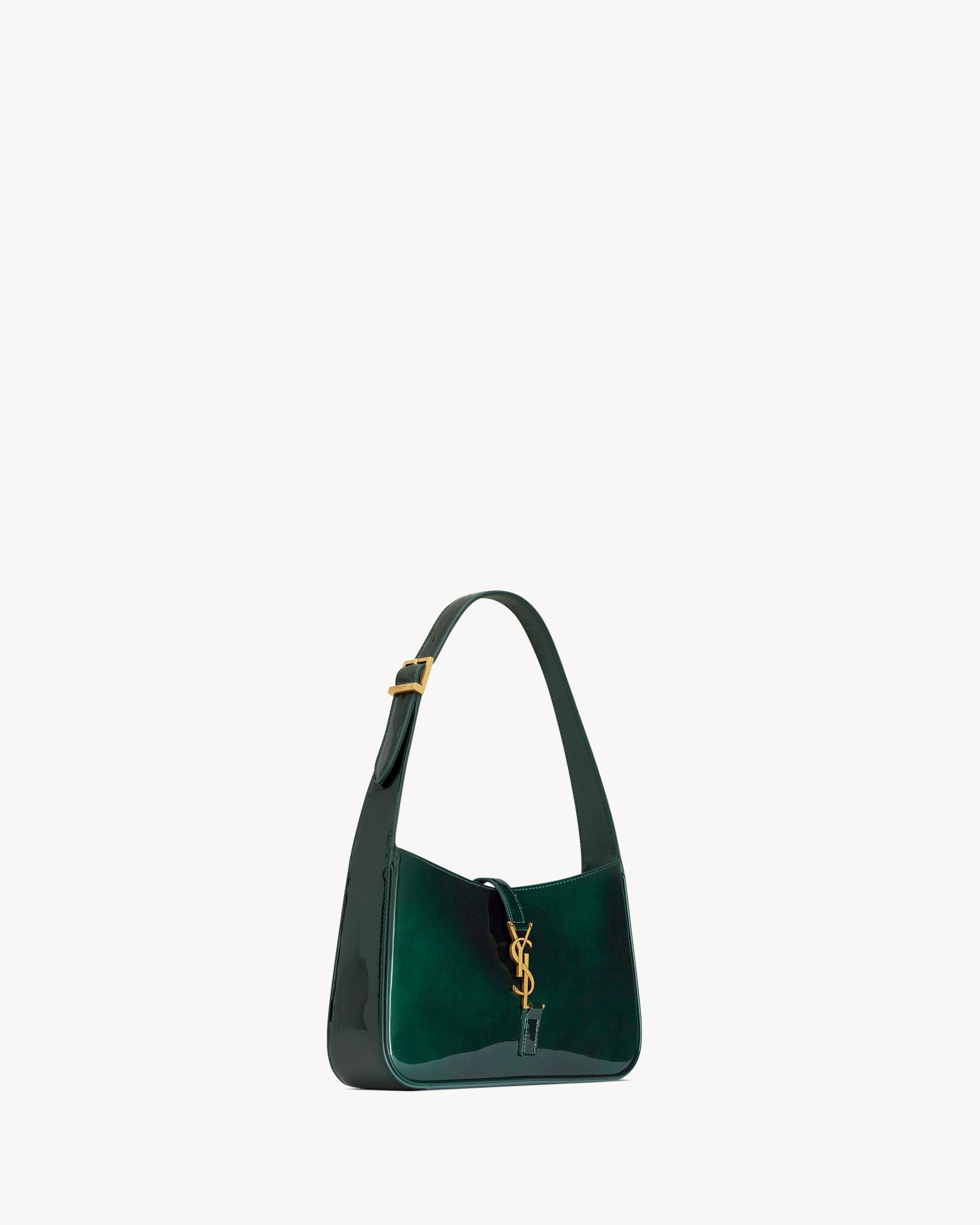 LE 5 À 7 in patent leather