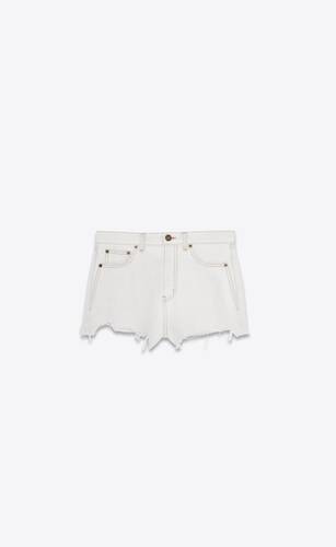 pantalones cortos de denim blanco crudo con bordes en bruto
