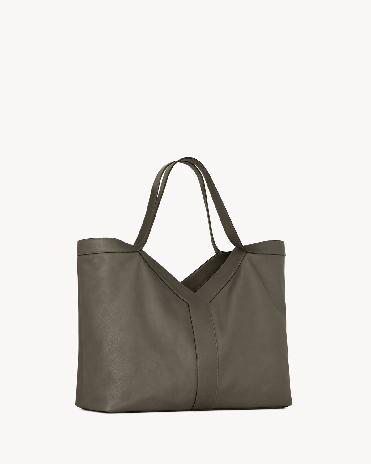 y giant tote in smooth leather