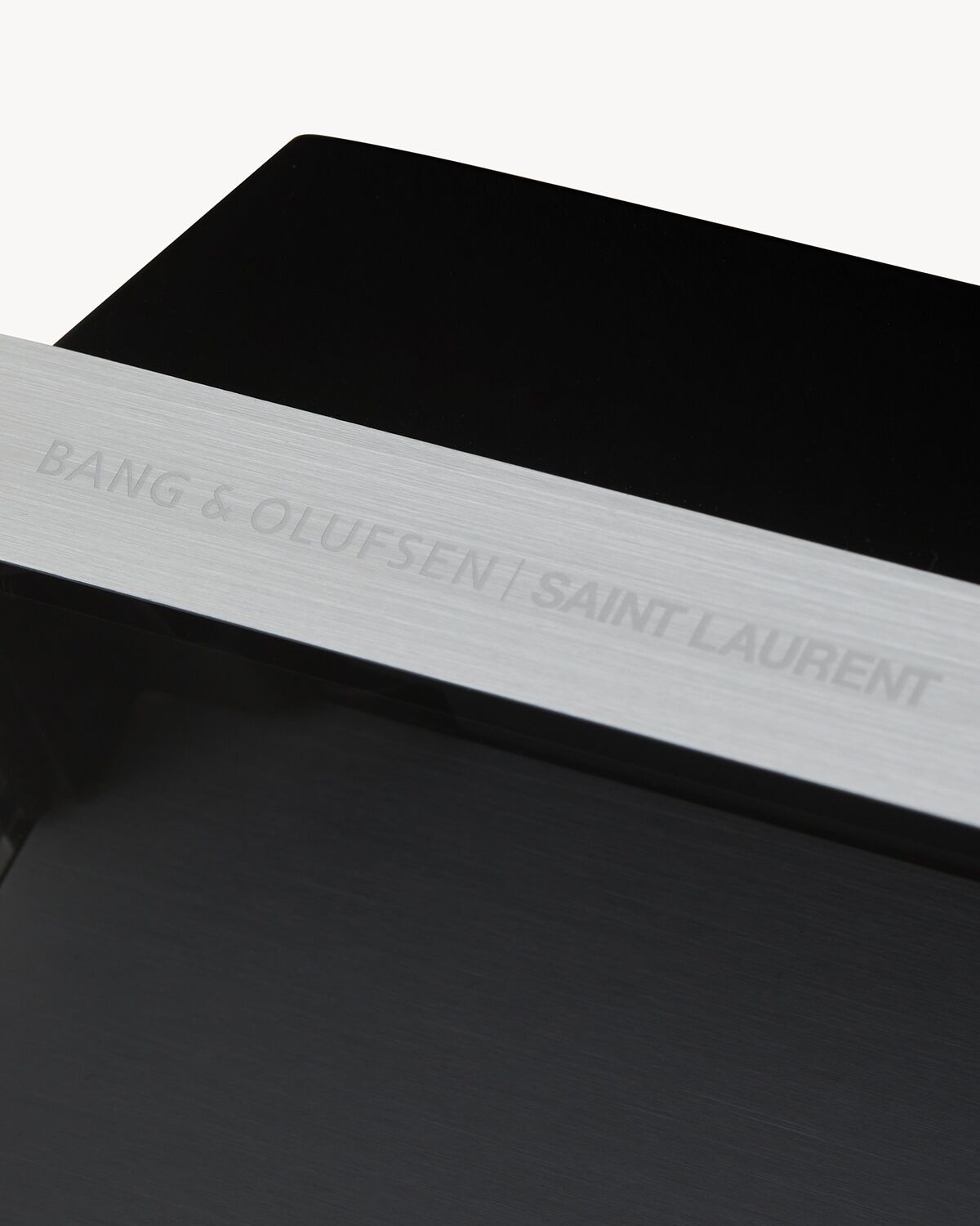 Bang & Olufsen > Story 7 > visual