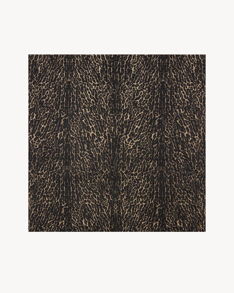 LARGE SQUARE SCARF IN LEOPARD SILK AND CASHMERE