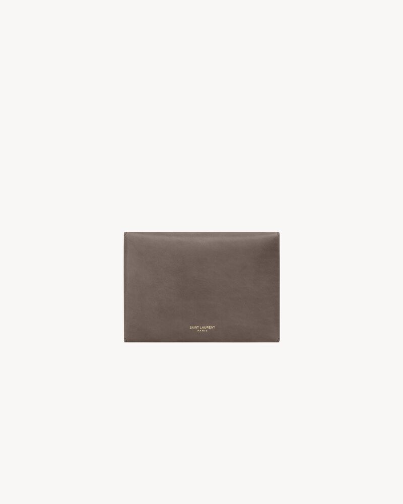 LETTER passport case in leather