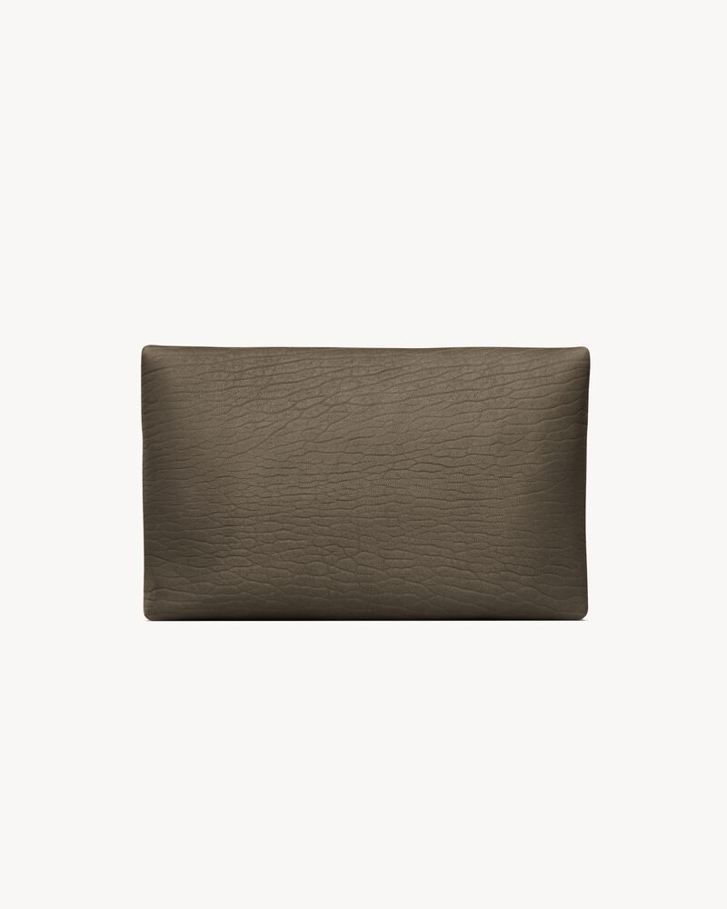 CASSANDRE grande pochette enveloppe en cuir d’agneau