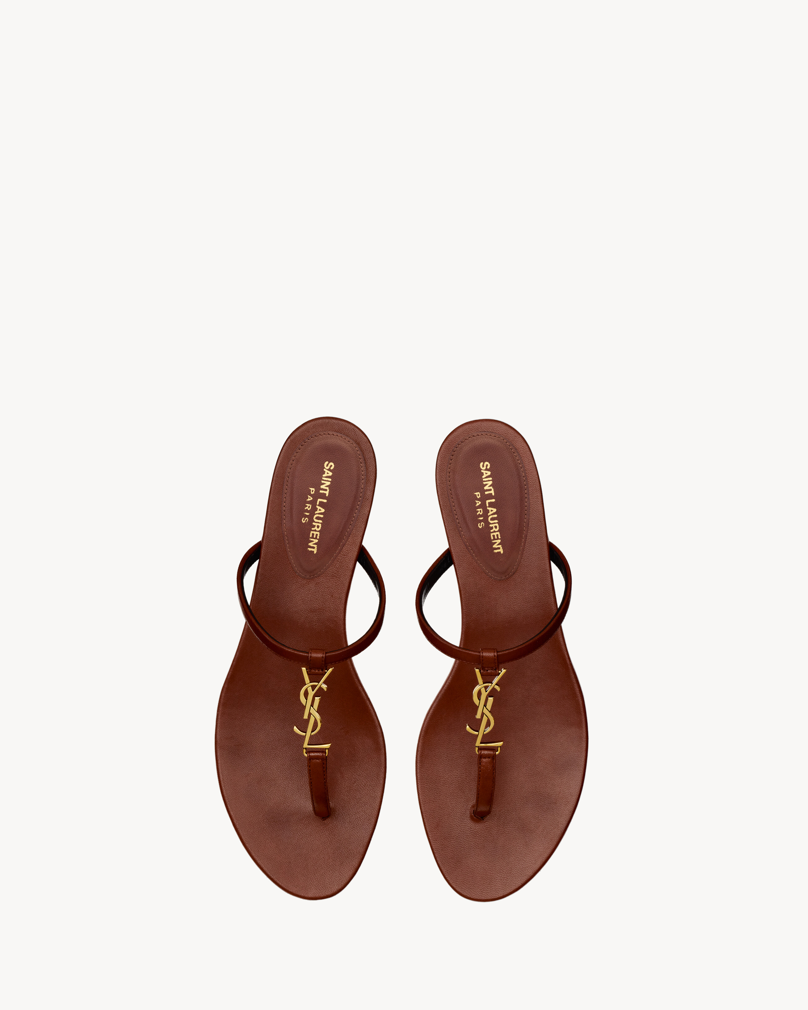 CASSANDRA slides in smooth leather