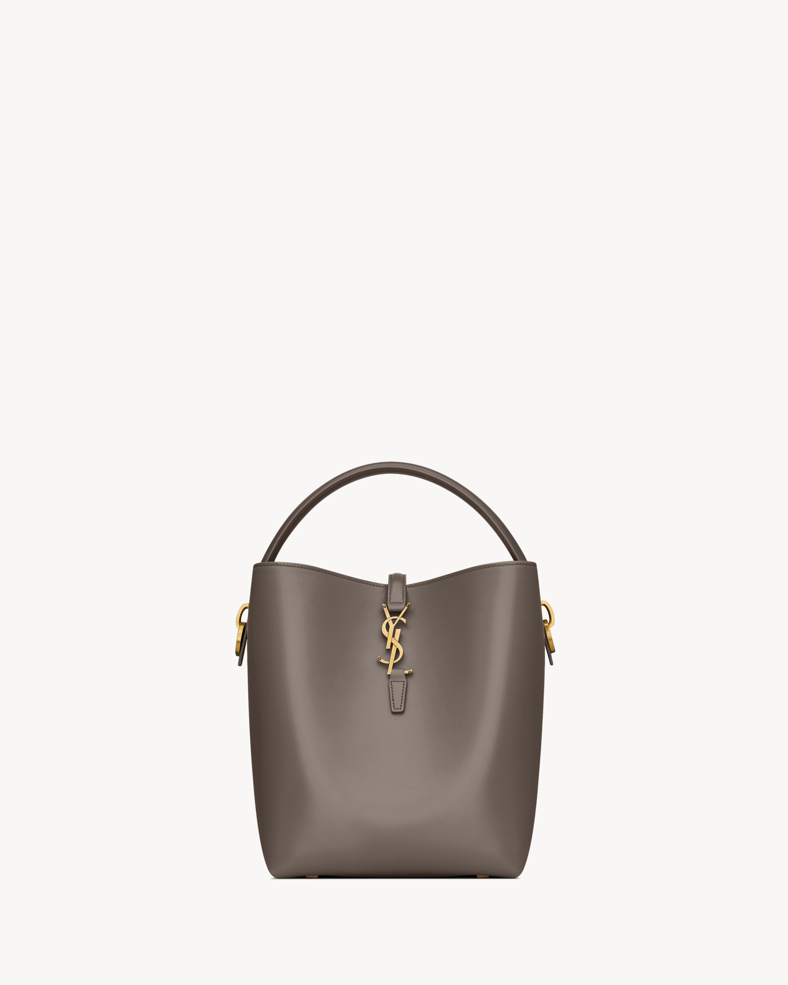 Le 37 en cuir brillant