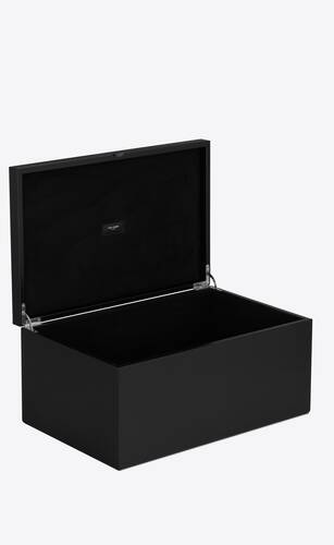large box in smooth leather