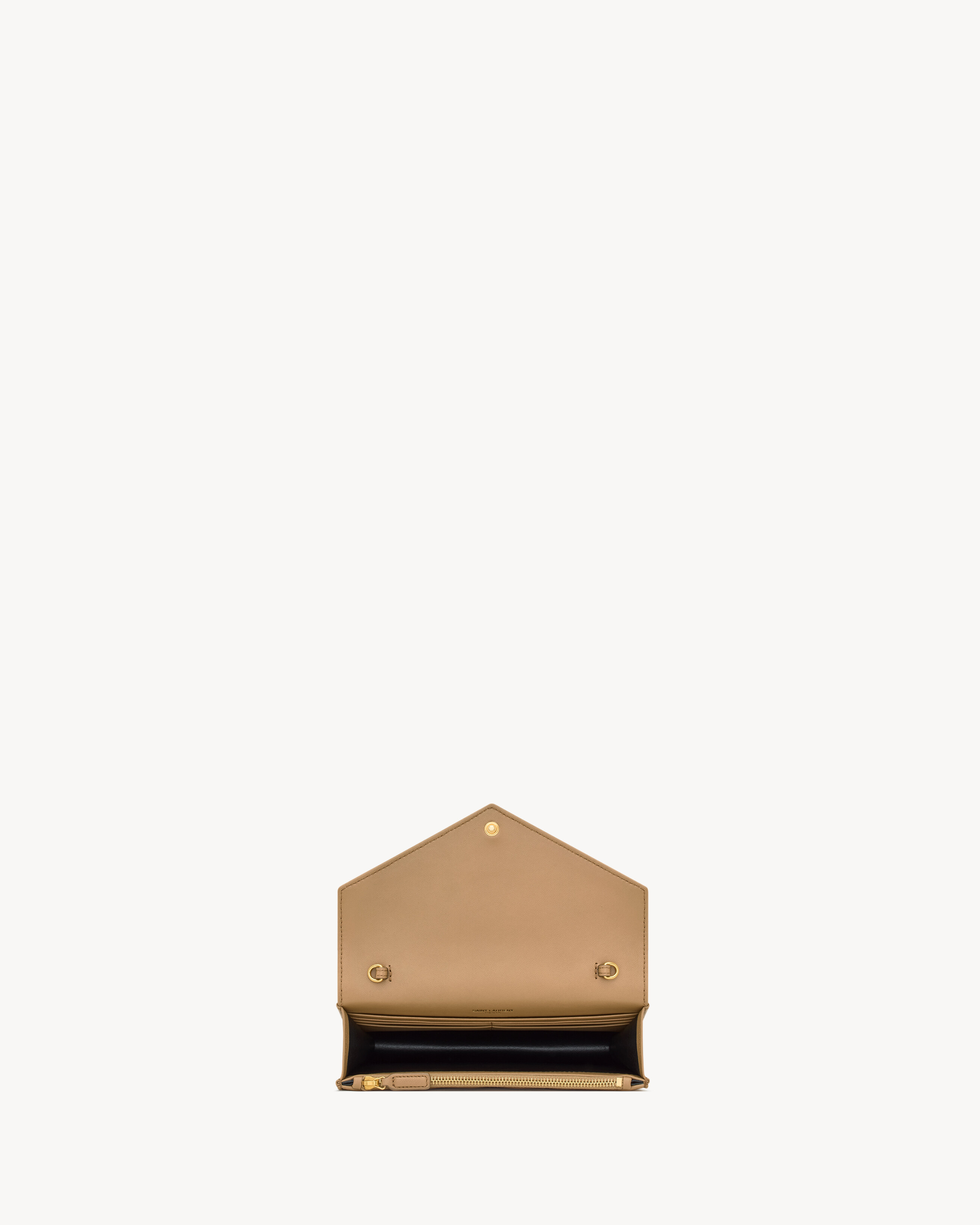 CASSANDRE ENVELOPE CHAIN WALLET EN CUIR D'AGNEAU