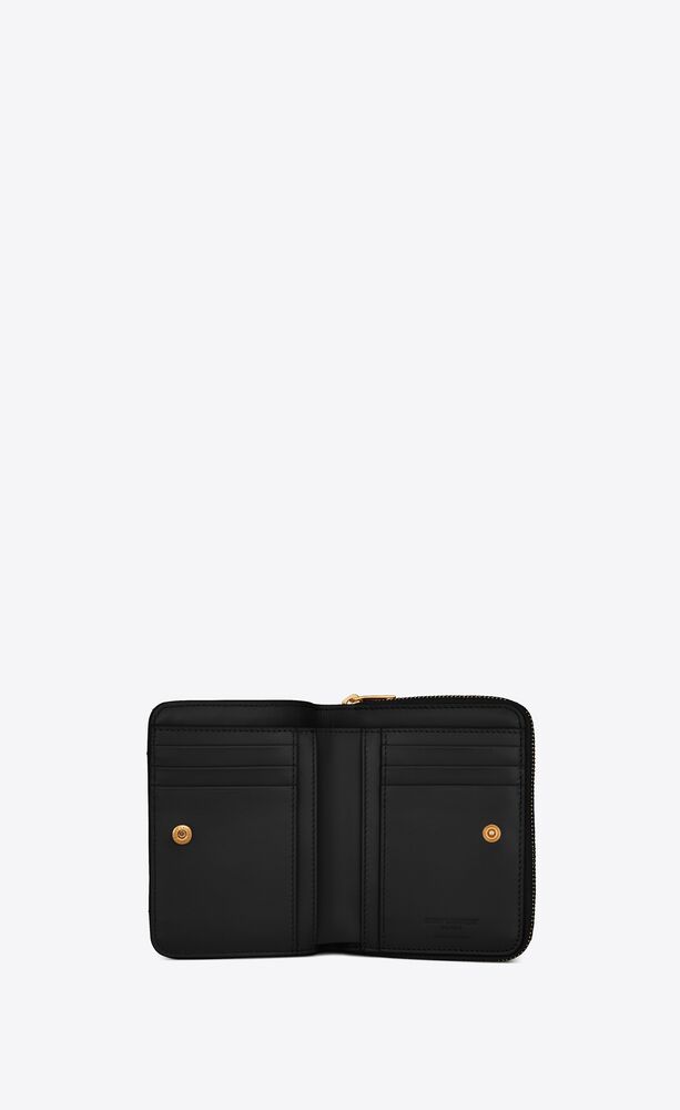 JOAN portefeuille compact zippé en cuir matelassé « Y » | Saint Laurent | YSL.com