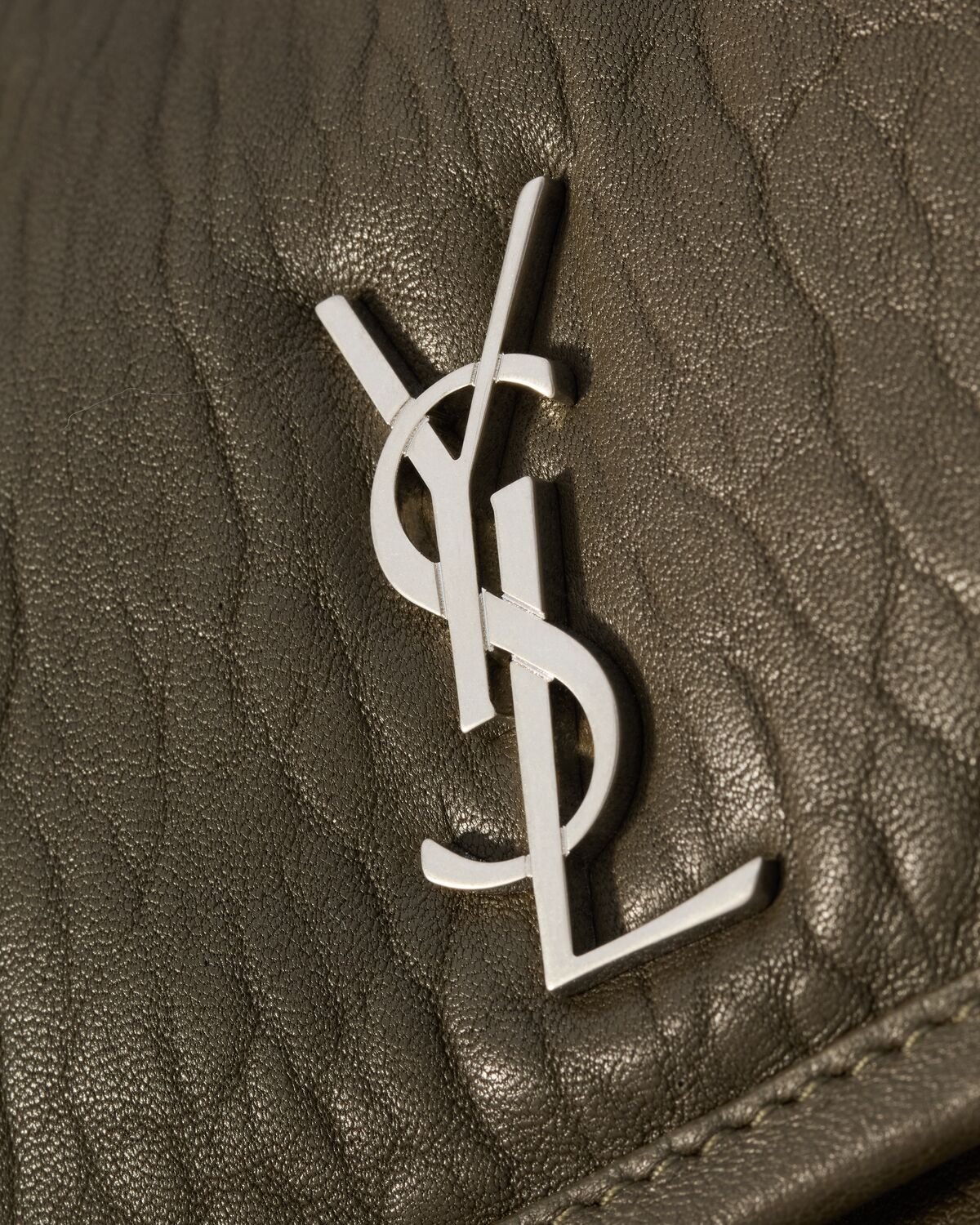 생로랑 그레인드 램스킨 니키 스몰 메신저백 776611AAC3O3212