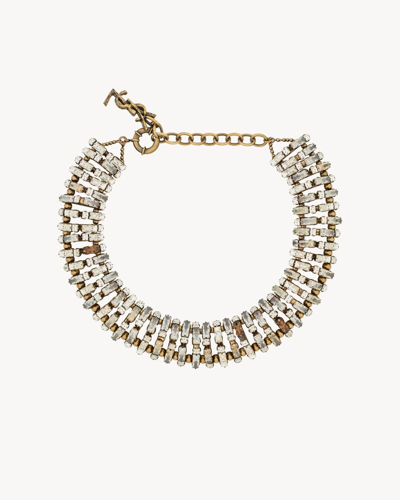 Collier pyramide oversize en métal et cristal