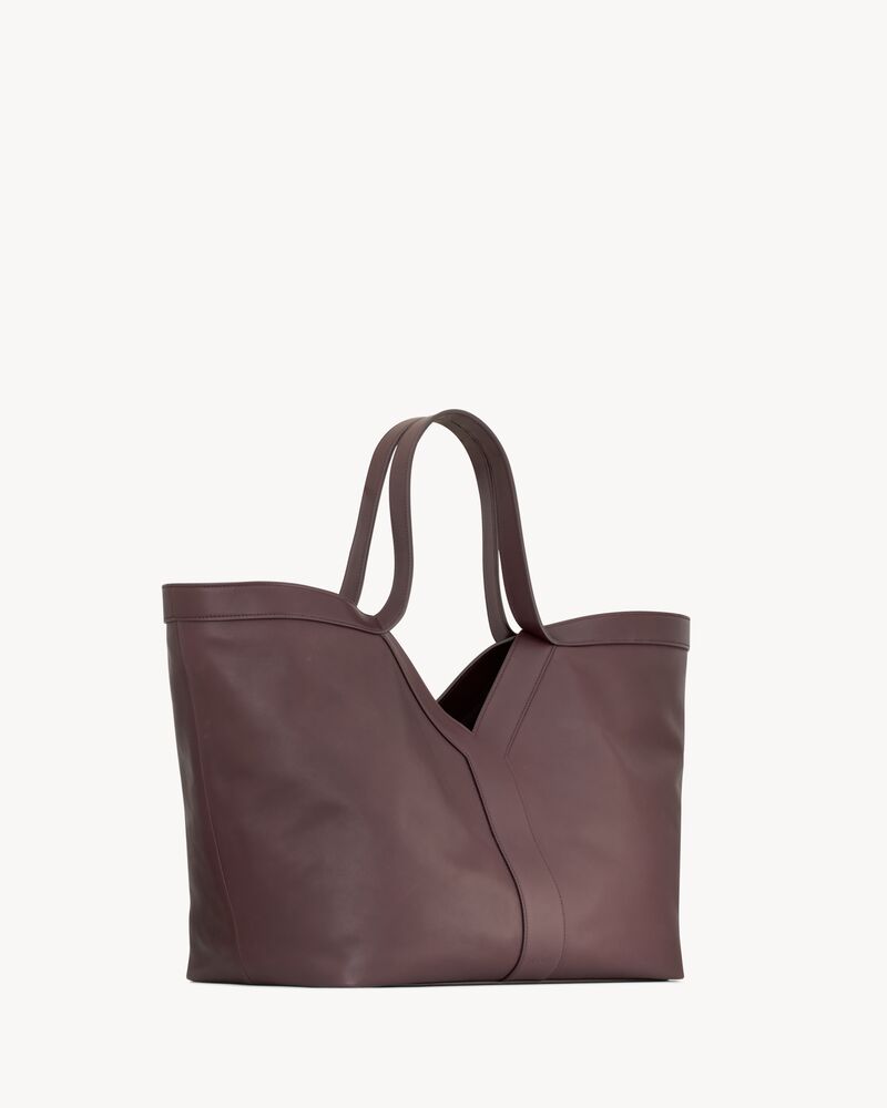 Y tote in leather