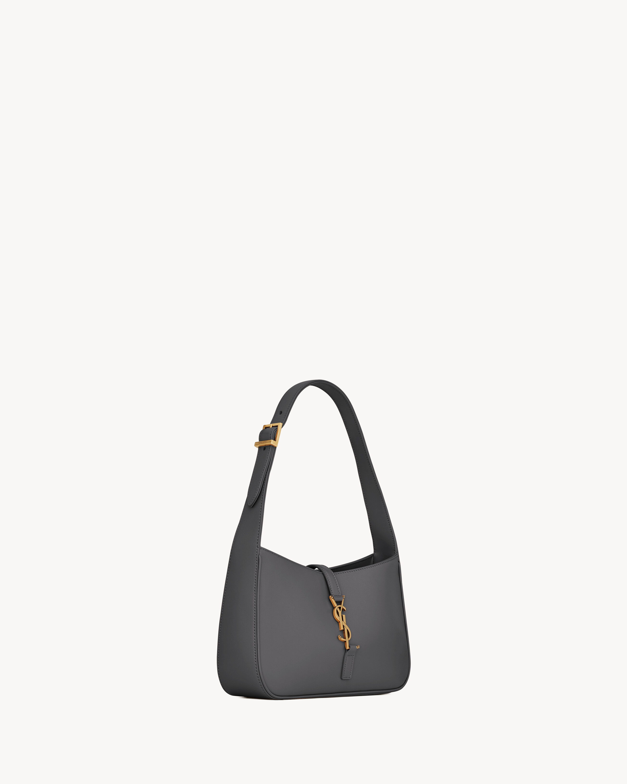 LE 5 À 7 in smooth leather