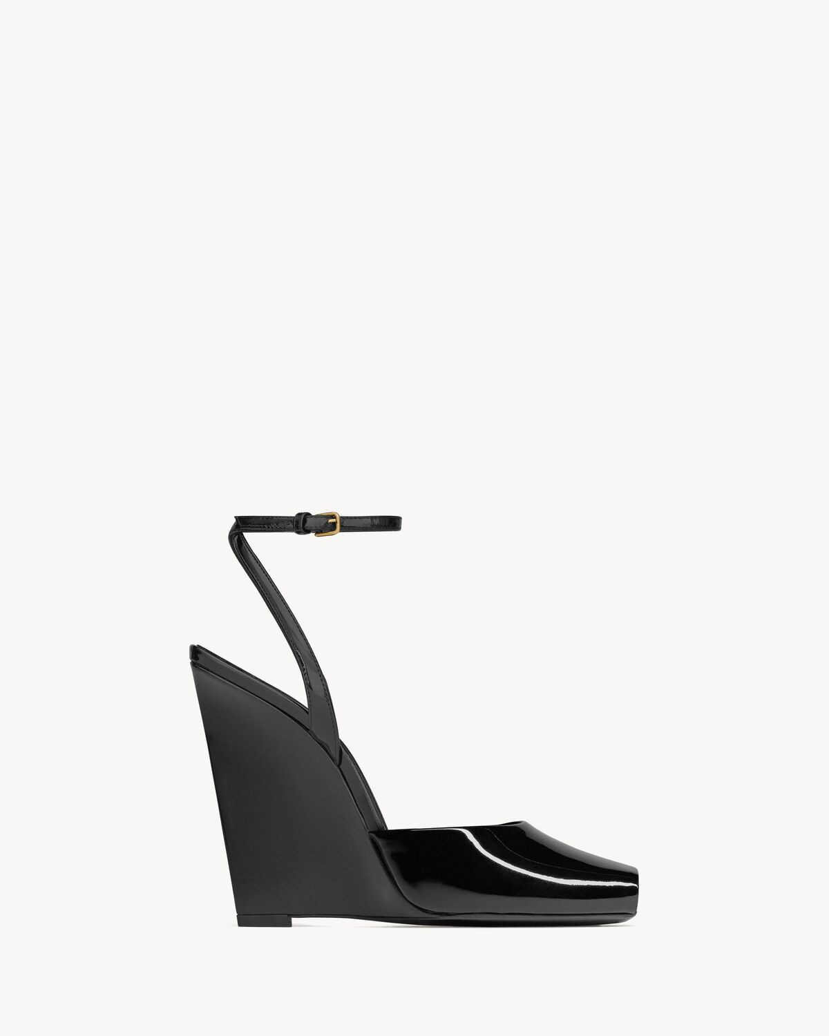 LA SCANDALE wedges in patent leather