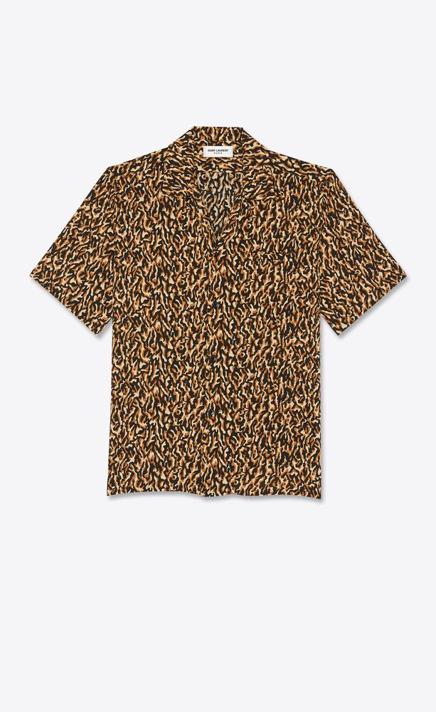 animal print collar shirt