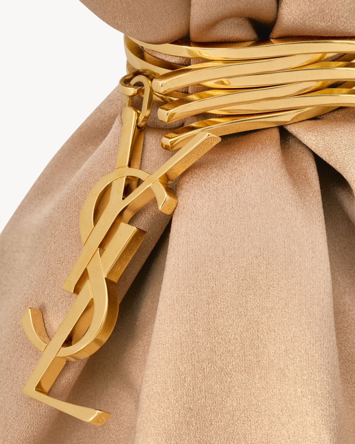 생로랑 새틴 이브닝 파우치 734231FAD2G9727