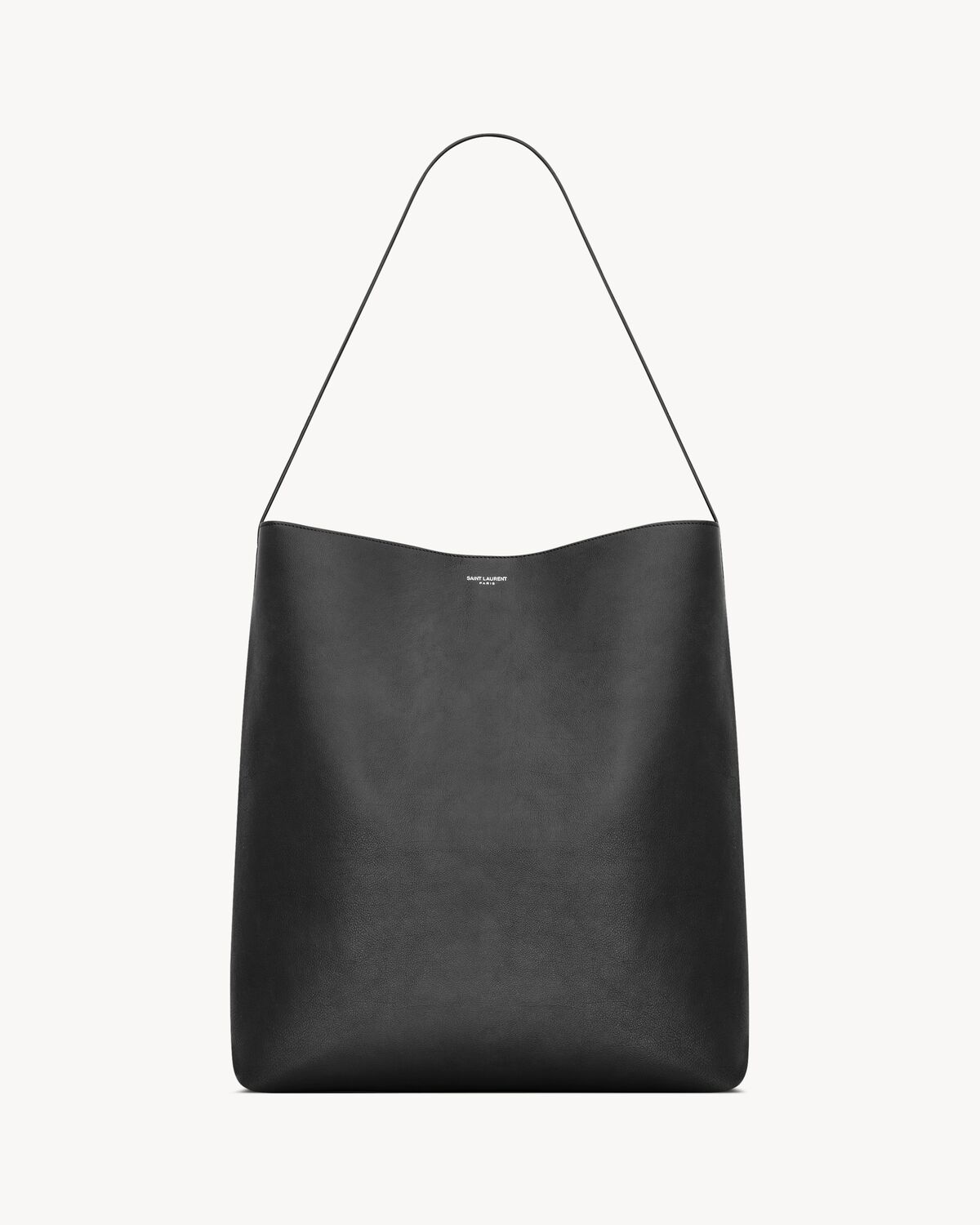 bold hobo bag in leather