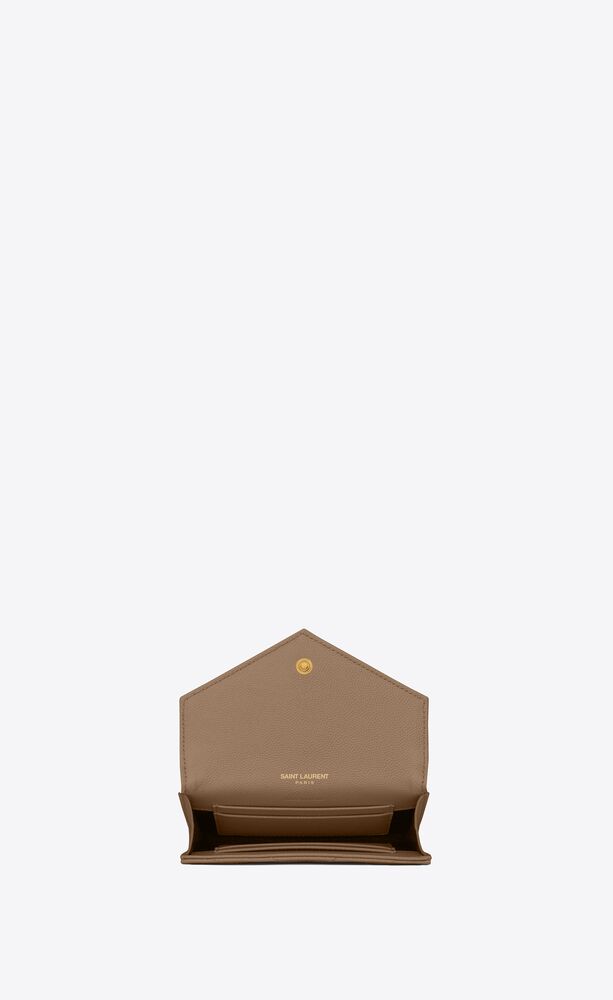 CASSANDRE MATELASSÉ small envelope wallet in grain de poudre embossed leather | Saint Laurent | YSL.com