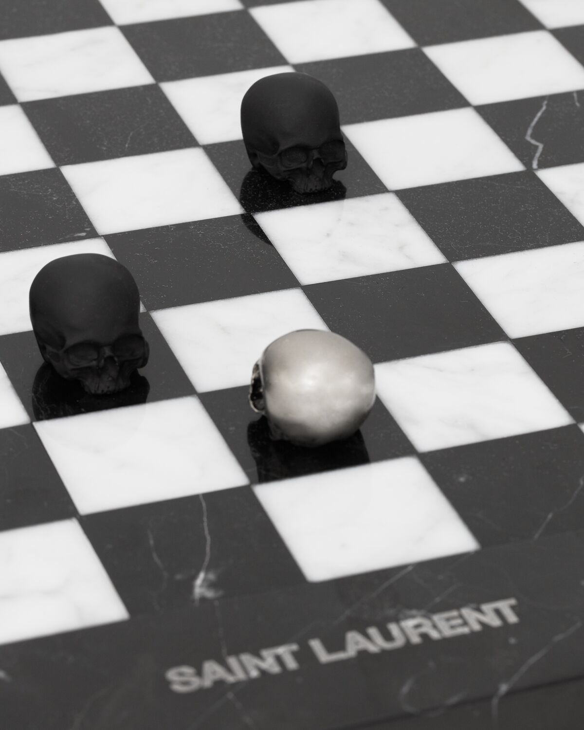 Skull checkers