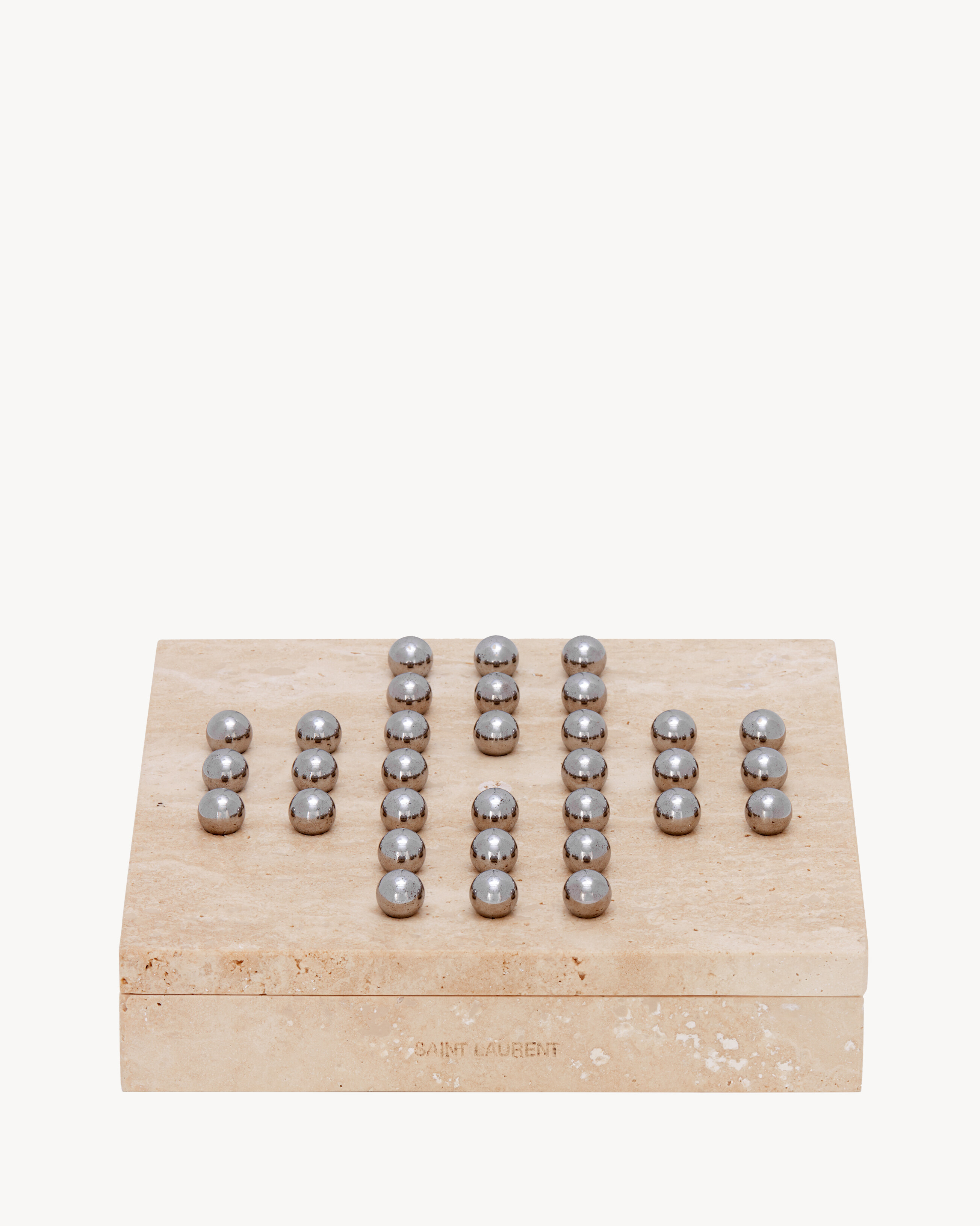 SOLITAIRE IN TRAVERTINE
