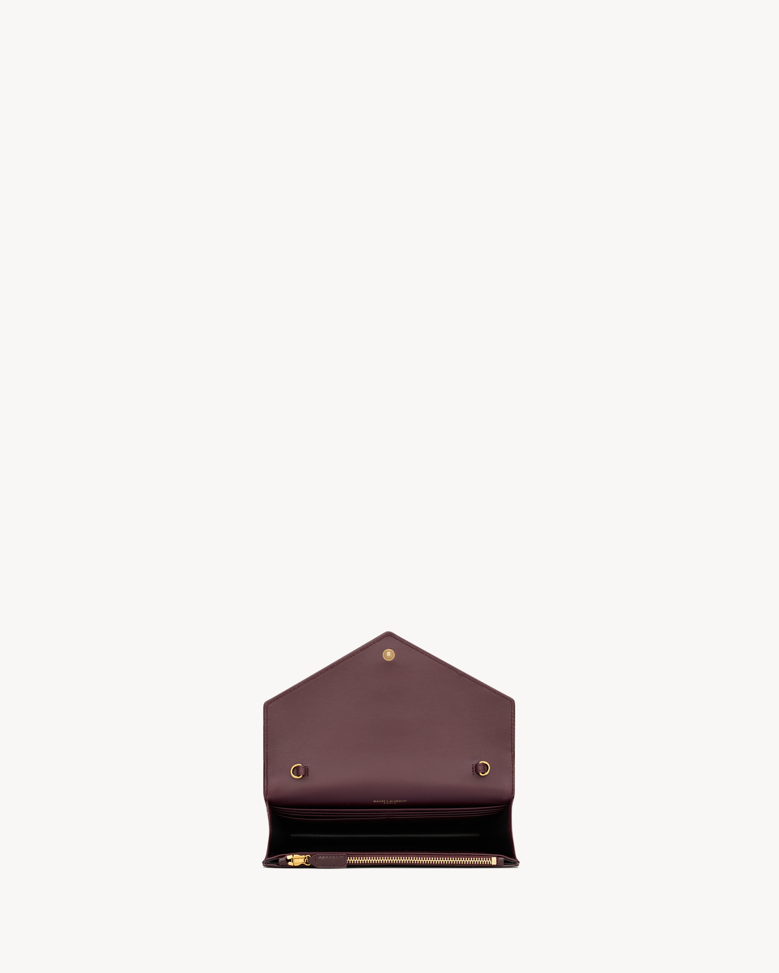 CASSANDRE envelope chain wallet in patent leather