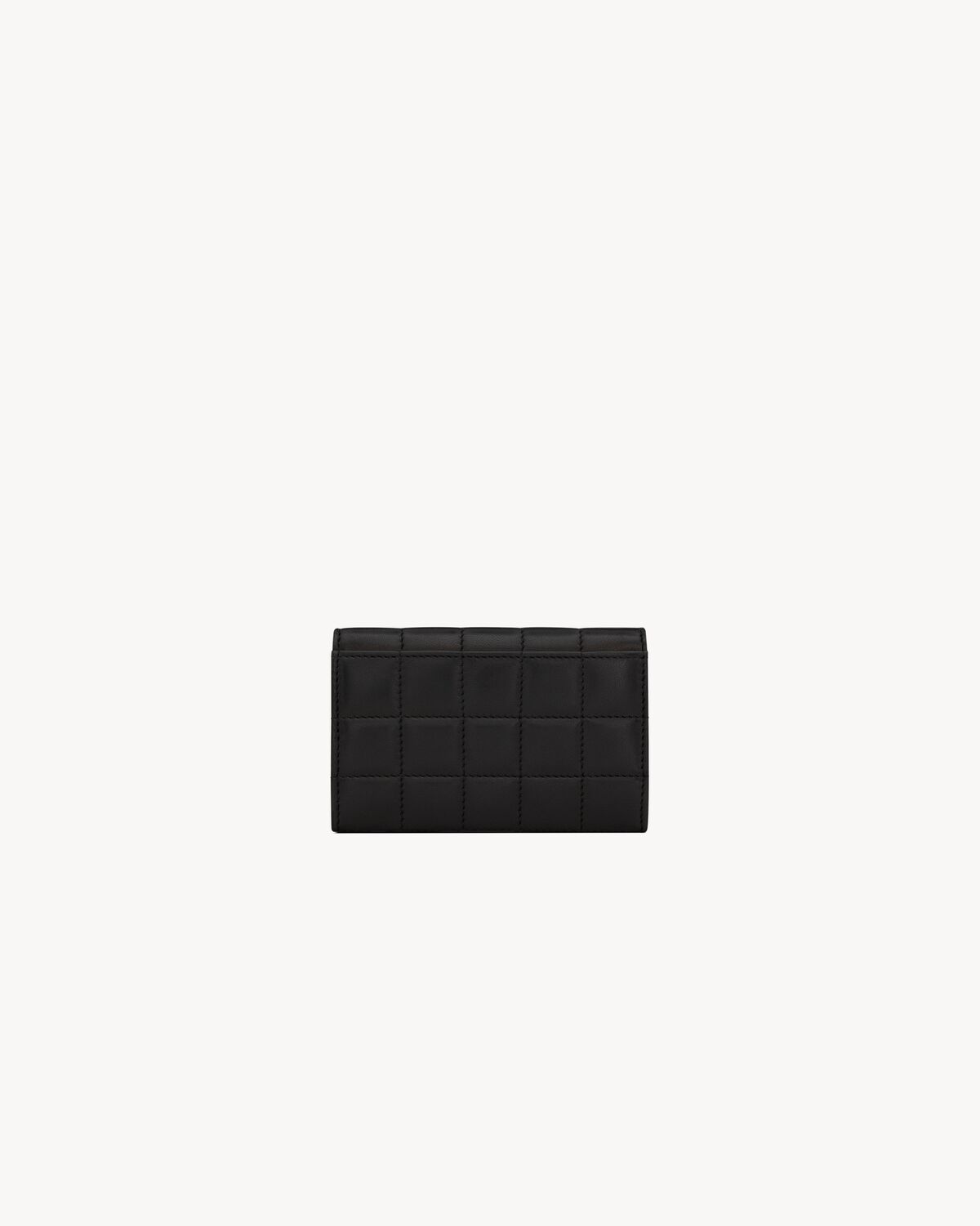 CASSANDRE MATELASSÉ CARRÉ compact card case in lambskin