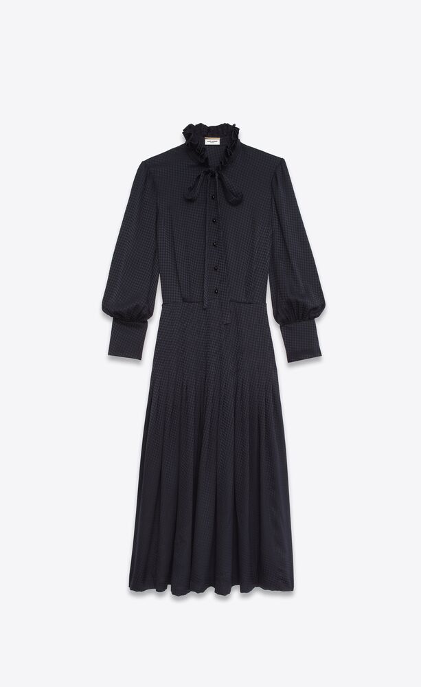 Langes Kleid Mit Lavalliere Ausschnitt Aus Glanzender Und Matter Seide Mit Hahnentrittmuster Saint Laurent Deutschland Ysl Com