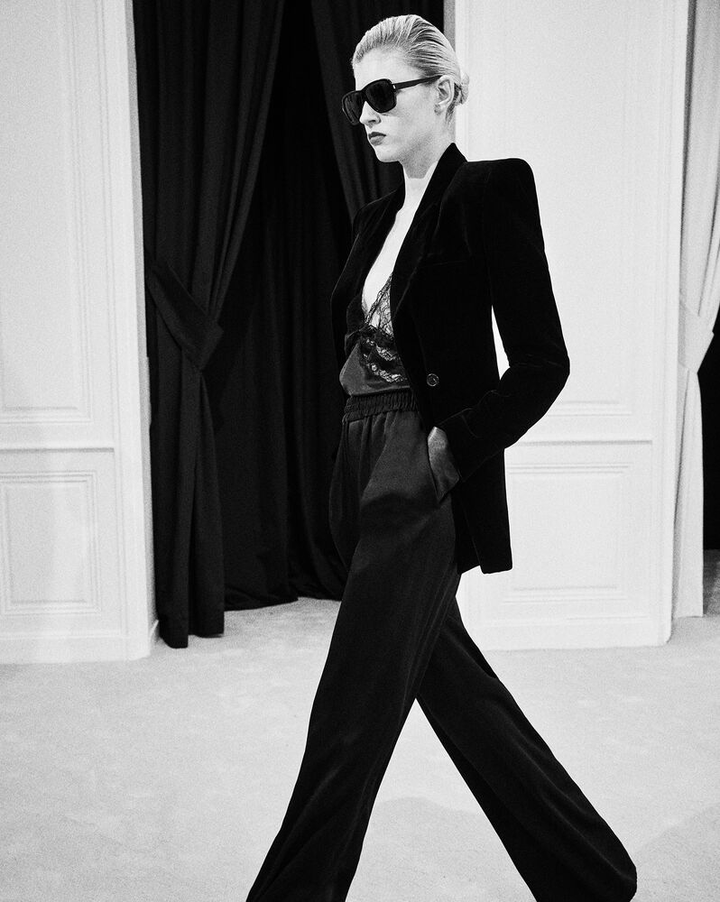 Saint laurent 2025 velvet jacket