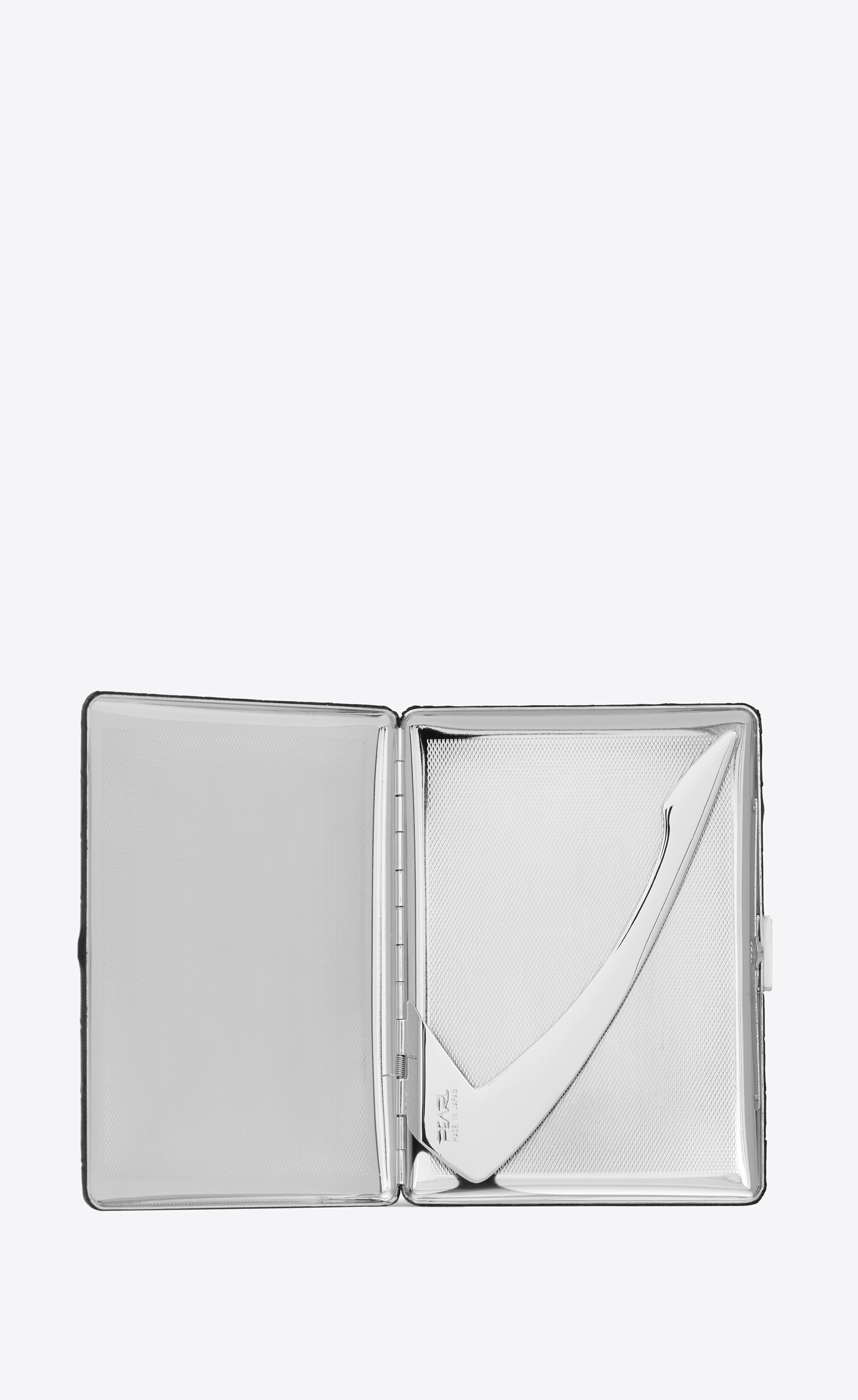 Tsubota Pearl cigarette holder | Saint Laurent | YSL.com