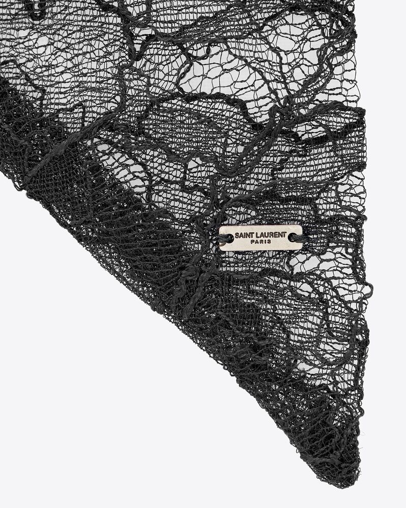floral lace lavallière