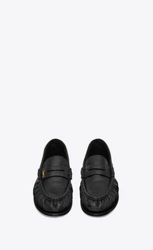 le loafer penny slippers aus glänzendem leder in knitteroptik
