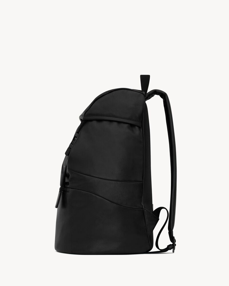 mochila saint laurent em couro granulado