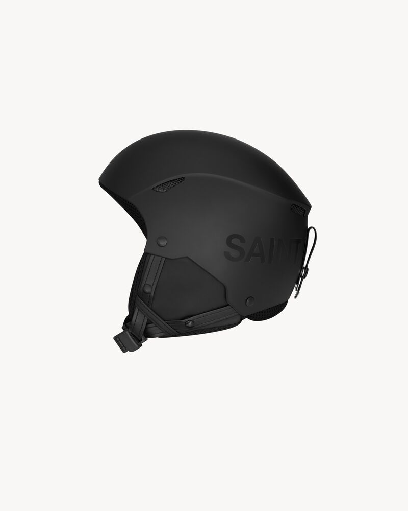 SKI HELMET