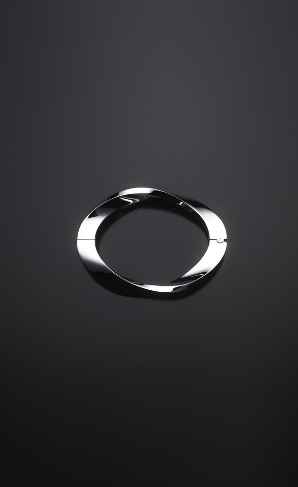 18k灰金扭曲設計手環