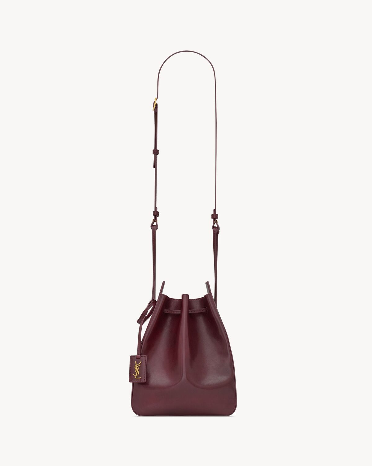 bucket bag in leather