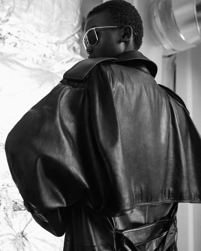 trench coat in shiny plunged lambskin