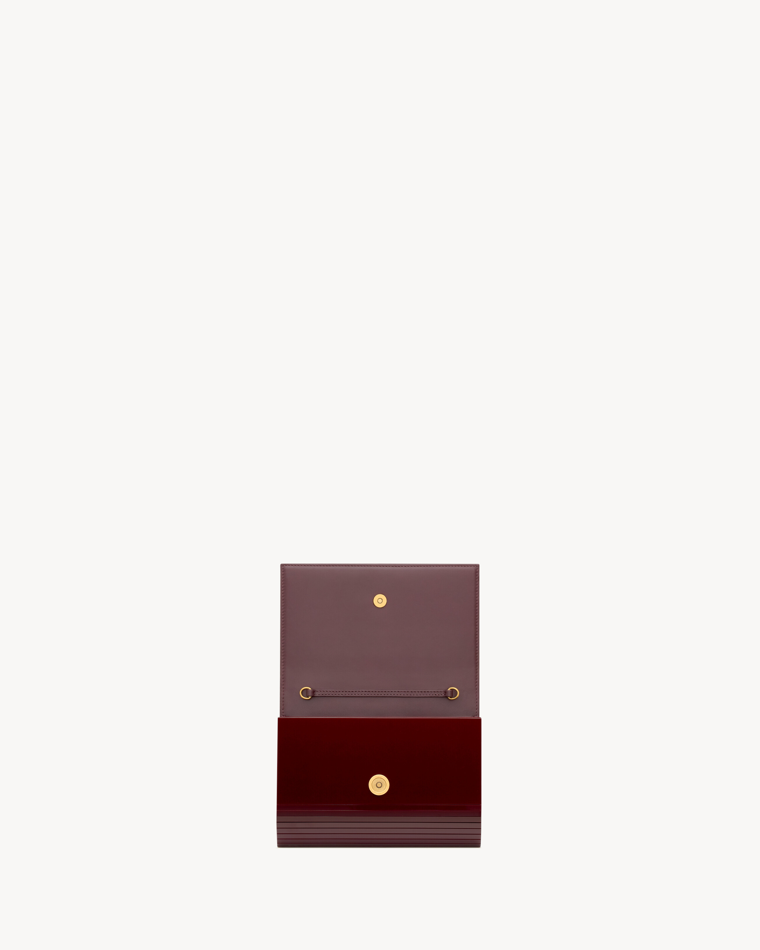 VICKY MINAUDIÈRE in PLEXIGLAS