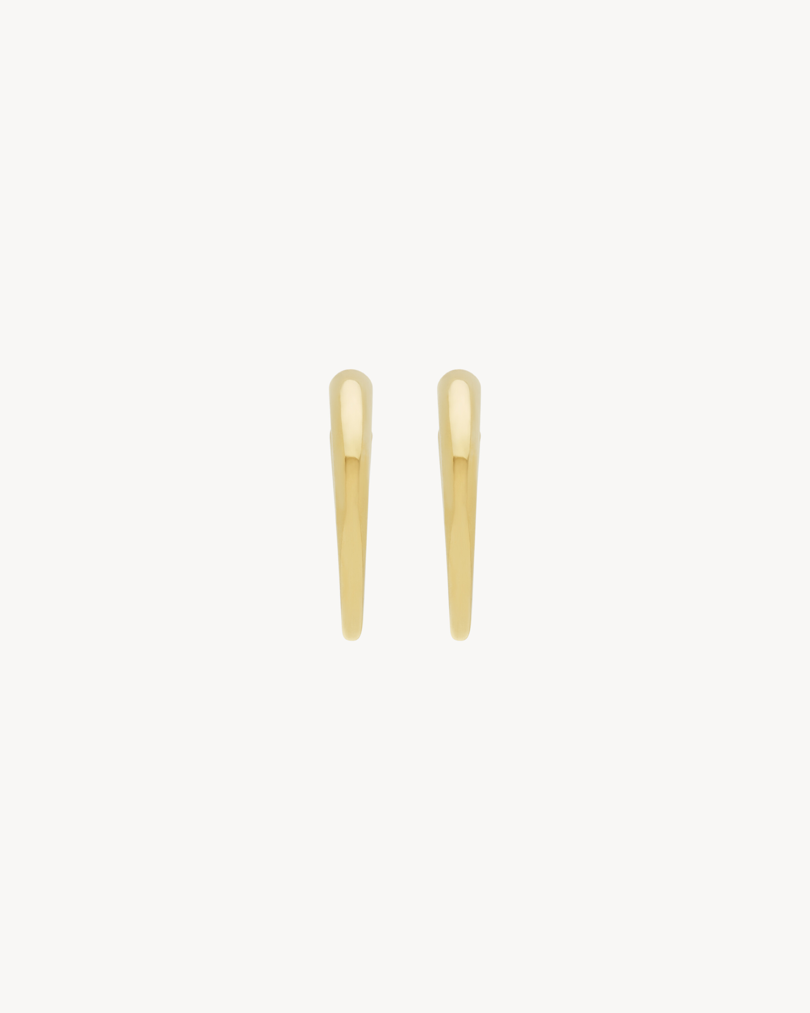 Pendientes de aro orgánicos de metal