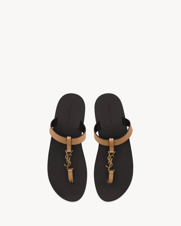 CASSANDRE slides in smooth leather
